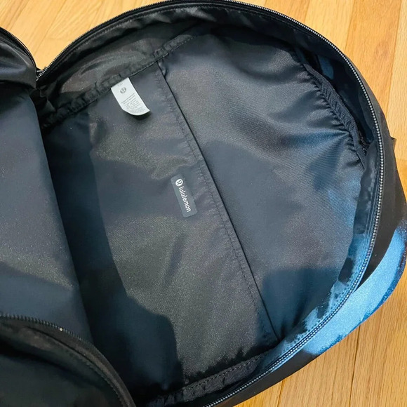 Lululemon Everyday Backpack 23L - Black - NWT! - Picture 7 of 16